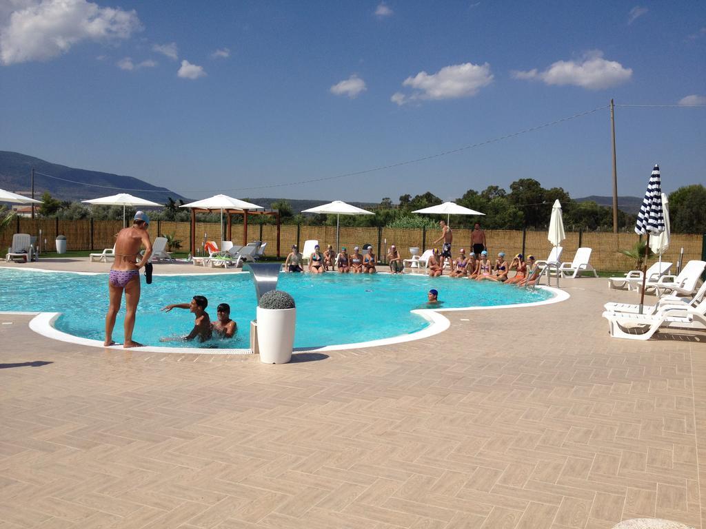 Camping Villaggio Riviera Foce Varano Exteriör bild