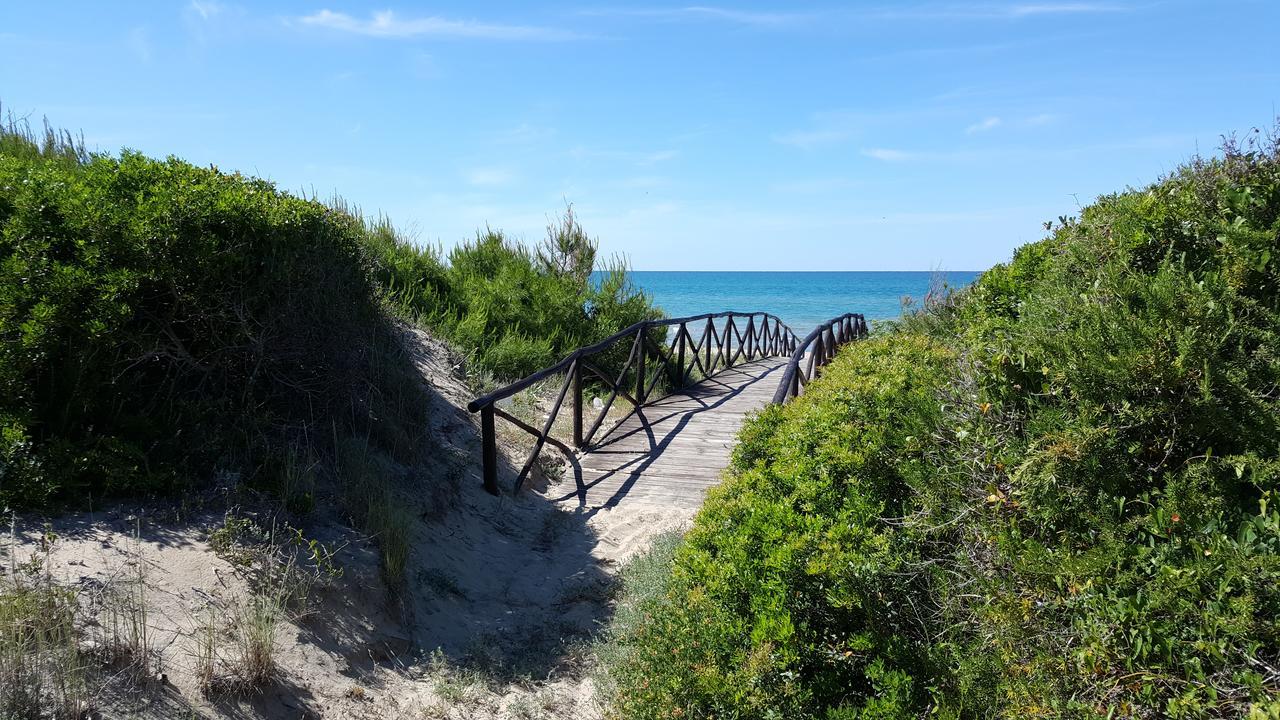 Camping Villaggio Riviera Foce Varano Exteriör bild